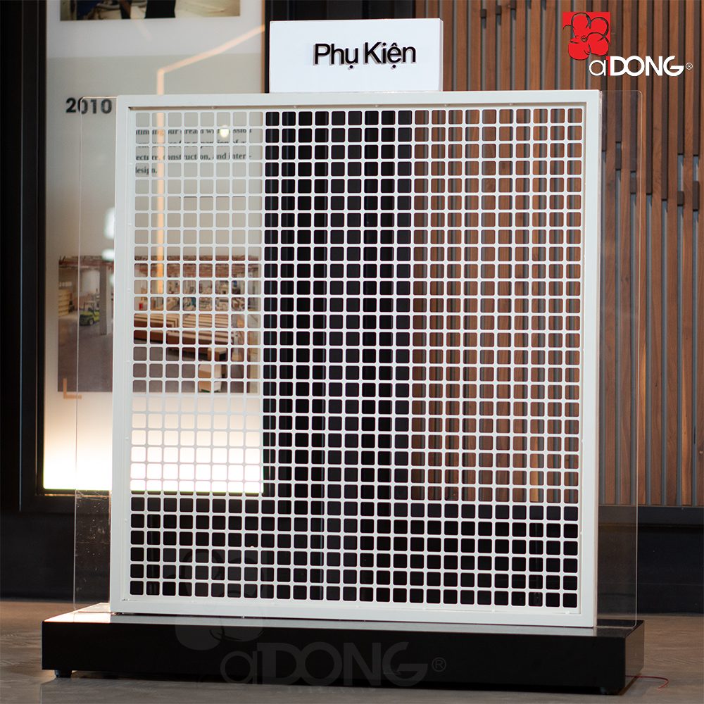 Custom-Display-stand
